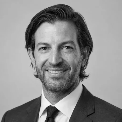 Paul, Founder & Product Builder, Junyr